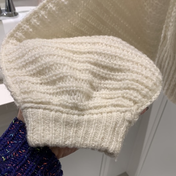 Free People sweater - Picture 4 of 7